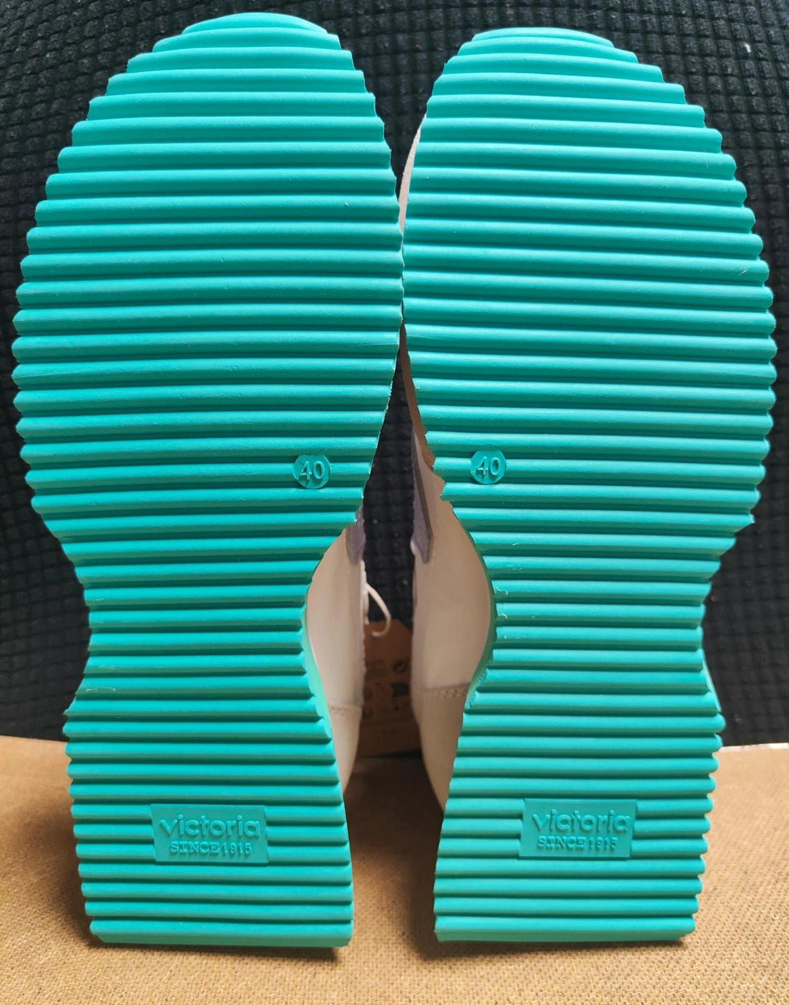 Tênis marca Victoria tamanho 40 – photo 5